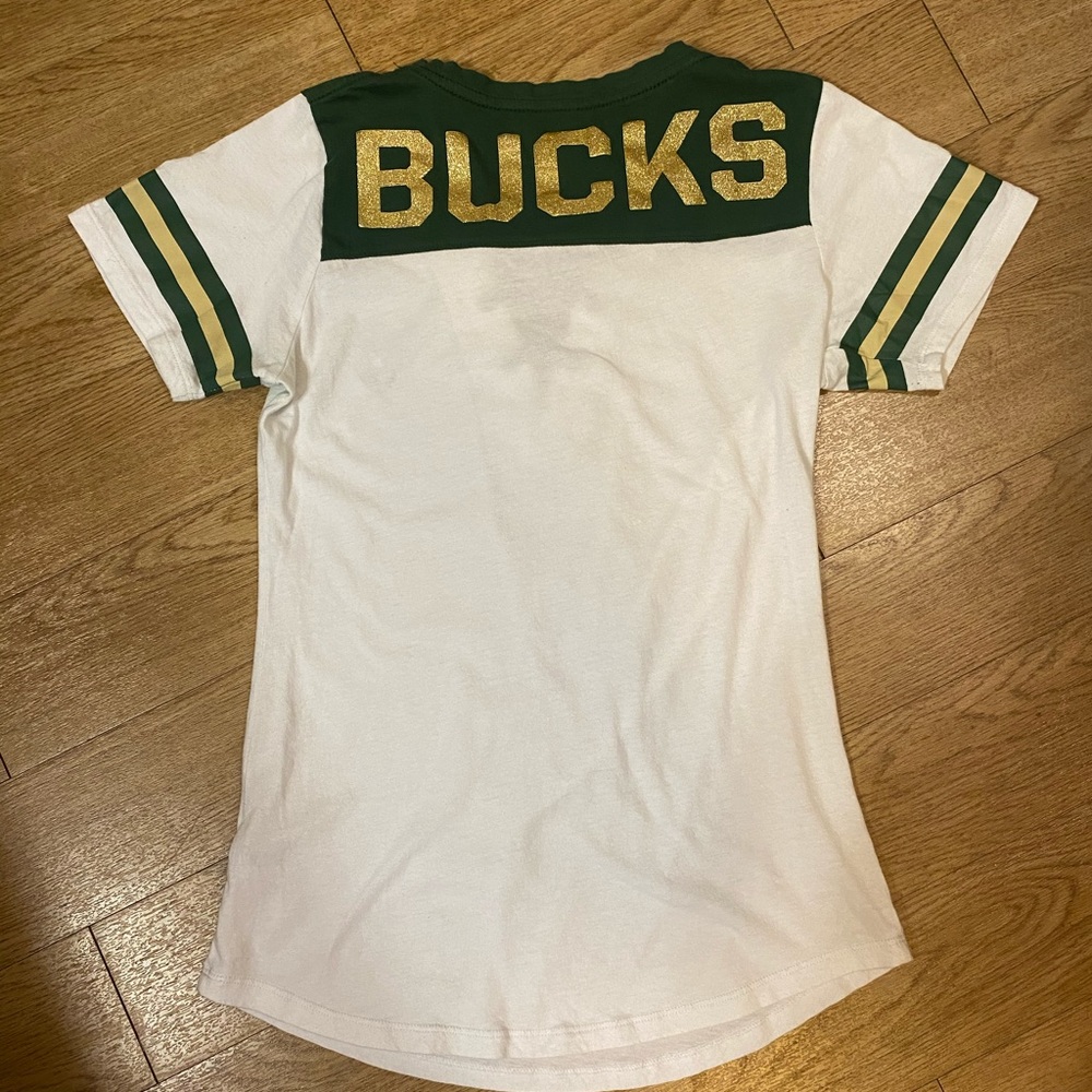 Milwaukee Bucks shirt